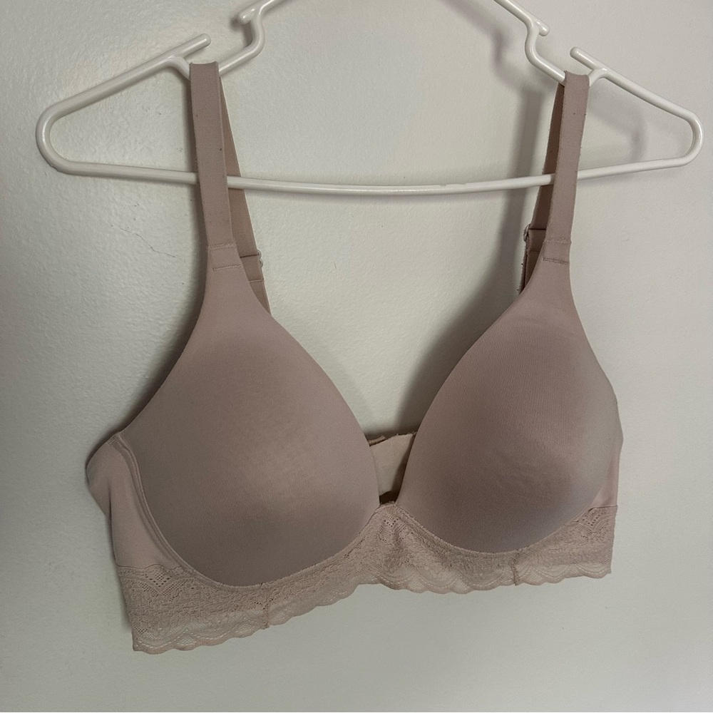 Warner's Tan T-Shirt Bra with Lace Trim